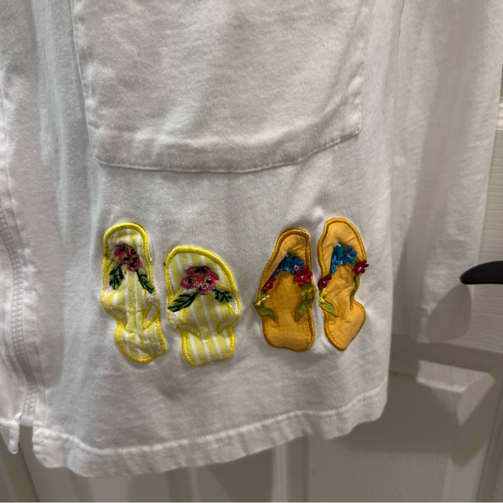 CZ Vintage White Zip-Up Coverup with Colorful Flip-Flop Patches Large - Picture 4 of 9